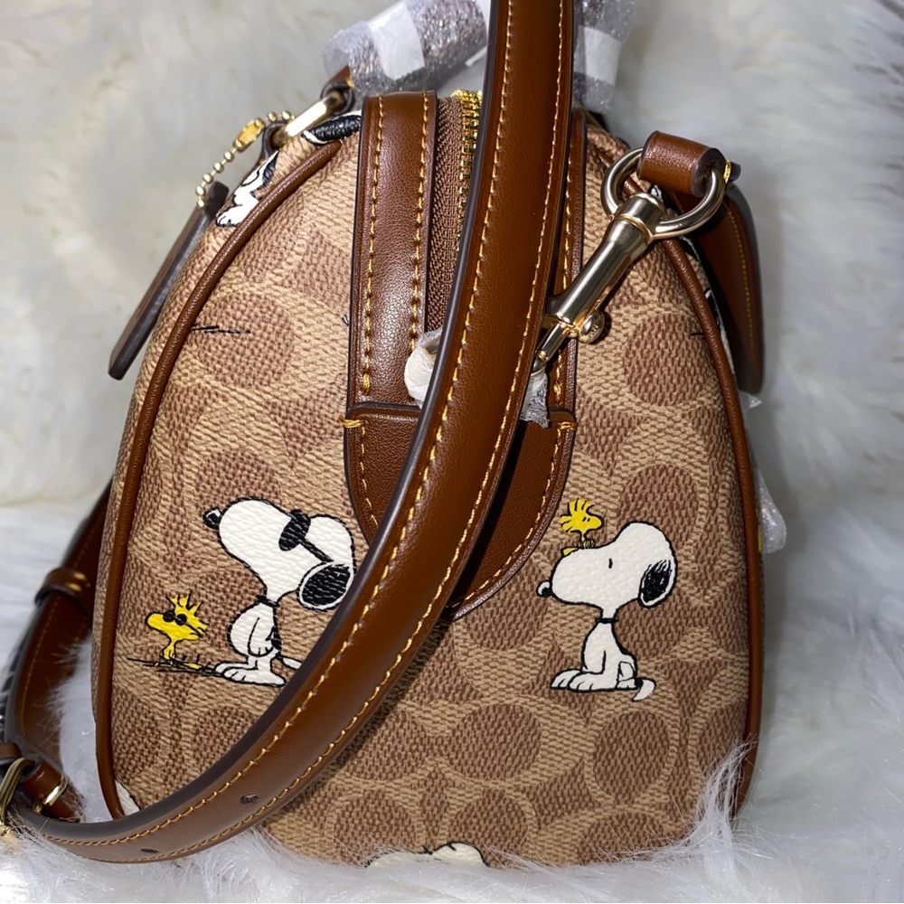 Coach purse - Picture 2 of 12